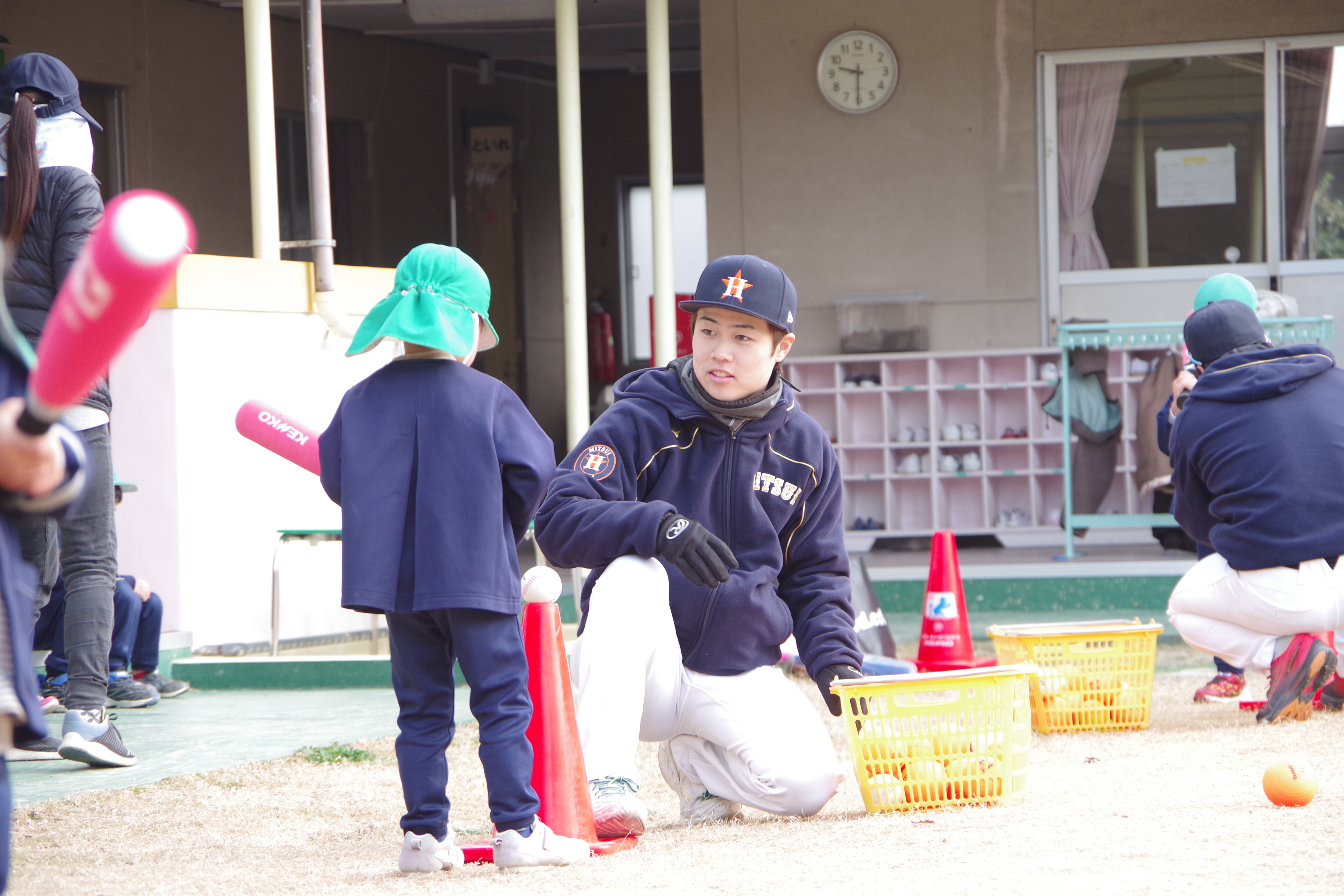 近隣幼稚園・保育園にてTボール教室開催のサムネイル