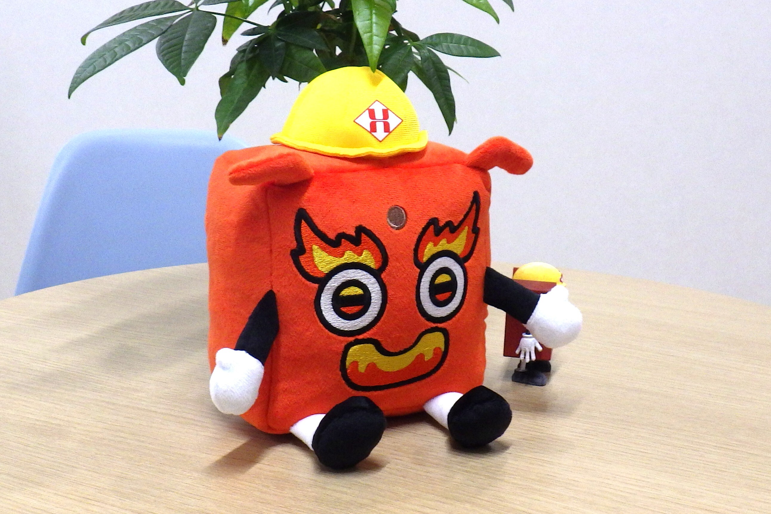 公式キャラクター『アノードン』がぬいぐるみになりました。のサムネイル